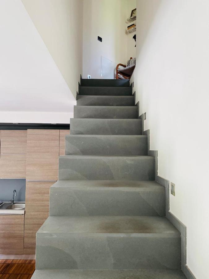 My Humble House -Appartamento In Villa Con Vista Lago Oggiono Ngoại thất bức ảnh